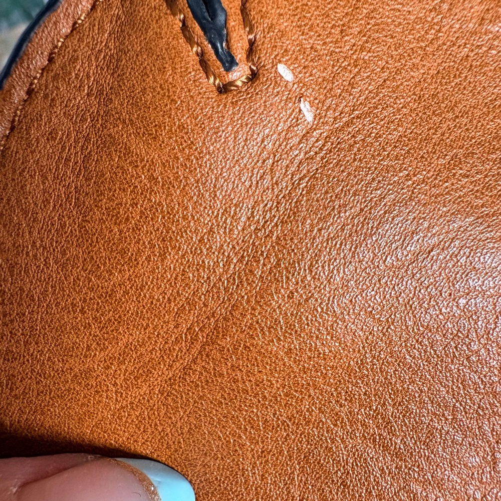 Cute Leather Crossbody Bag - Picture 10 of 12